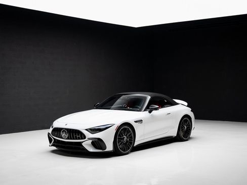 Used 2022 Mercedes-Benz SL 63 AMG 4MATIC image 4