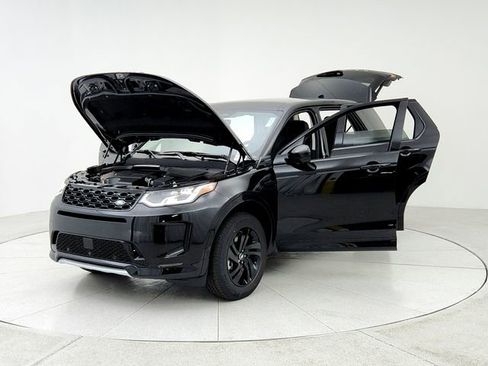 Used 2025 Land Rover Discovery Sport S image 9
