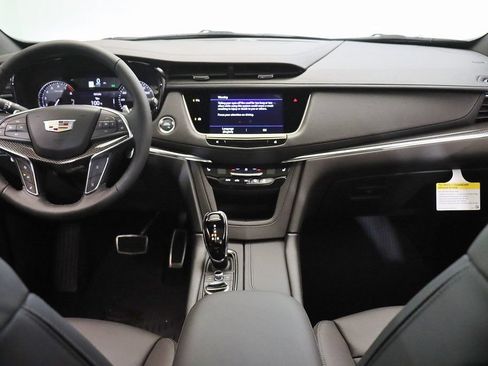 Used 2023 Cadillac XT5 Sportv AWD/4WD image 18