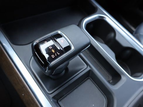 Used 2023 Chevrolet Silverado 1500 High Country w/ Z71 Off-Road Package image 9