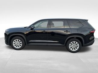 Used 2025 Toyota Grand Highlander AWD video 2