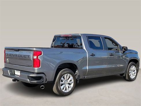 Used 2020 Chevrolet Silverado 1500 Custom w/ Custom Value Package image 6