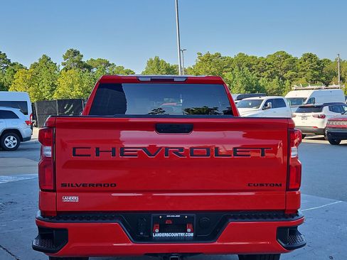 Used 2021 Chevrolet Silverado 1500 Custom w/ LPO, Dark Essentials Package AWD/4WD image 6