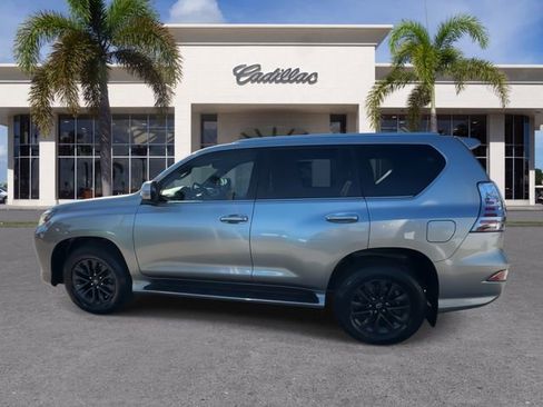Used 2020 Lexus GX 460 Premium w/ Premium Package image 9
