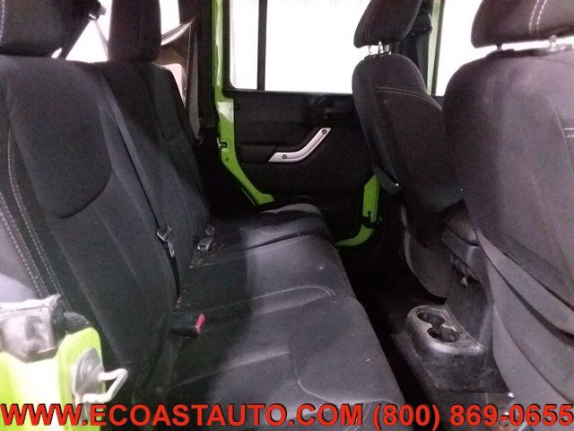 Used 2013 Jeep Wrangler Unlimited Sahara w/ Connectivity Group AWD/4WD image 15