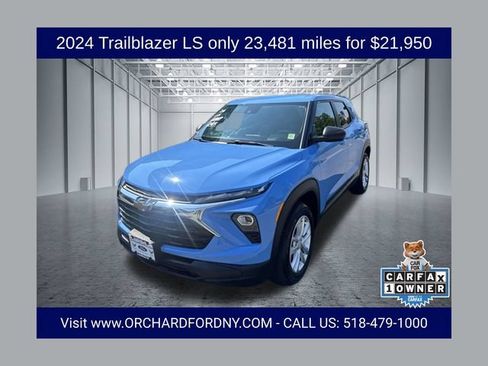 Used 2024 Chevrolet TrailBlazer LS w/ LS Convenience Package AWD/4WD image 1