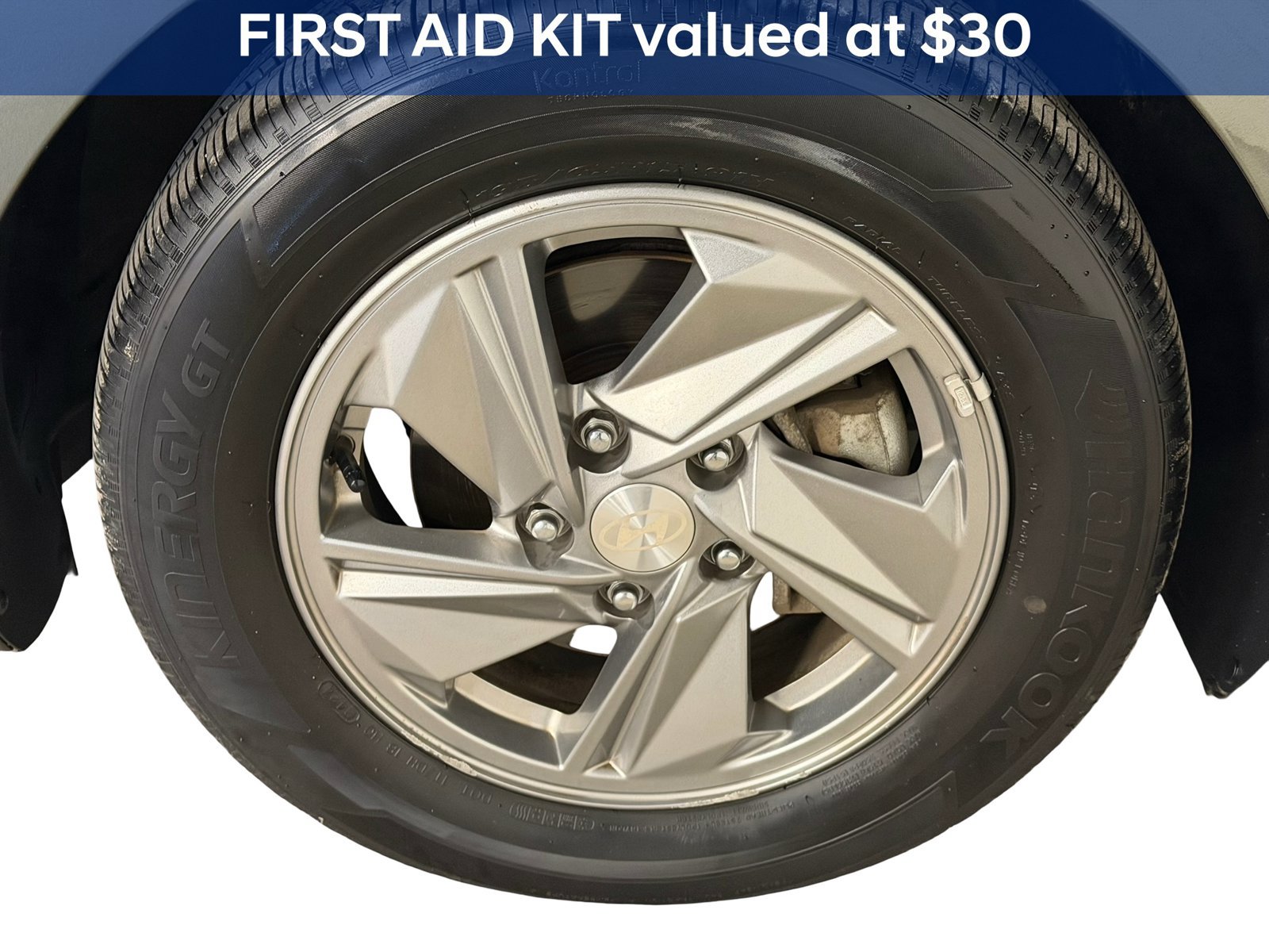 Certified 2024 Hyundai Elantra SE FWD image 7