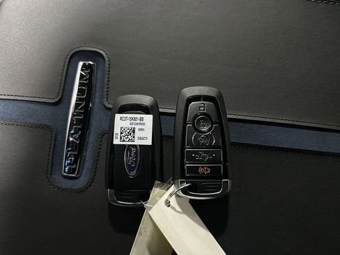 New 2026 Ford F250 Platinum image 34