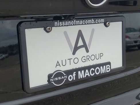 New 2025 Nissan Kicks SR image 8