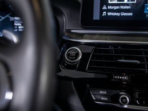 Used 2023 BMW 530e w/ Premium Package image 32