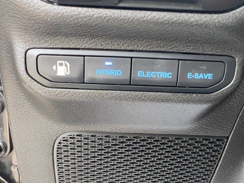 Used 2022 Jeep Wrangler Unlimited Sahara w/ Cold Weather Group AWD/4WD image 48