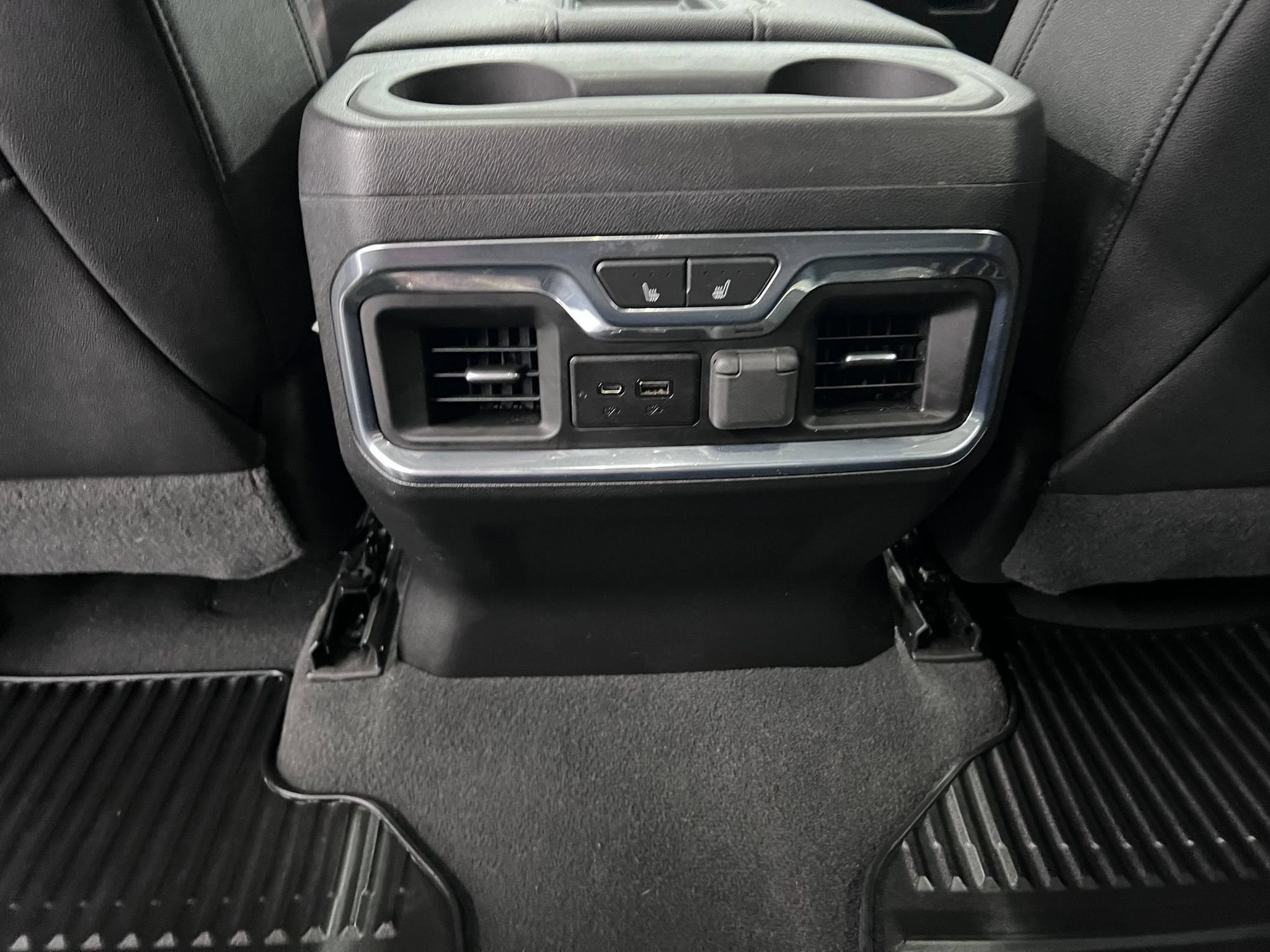 Used 2022 Chevrolet Silverado 2500 LTZ w/ LTZ Convenience Package AWD/4WD image 29