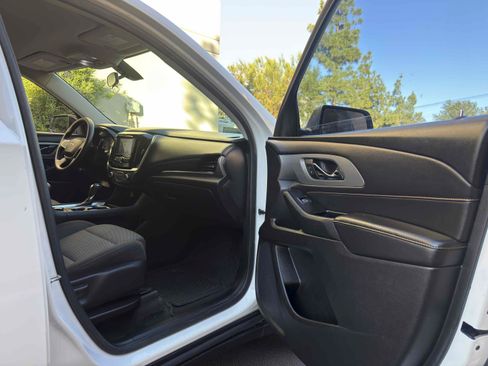 Used 2019 Chevrolet Traverse LS w/ LPO, Blackout Package FWD image 49