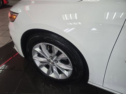 Used 2024 Chevrolet Malibu LT image 32