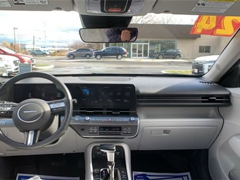 Certified 2024 Hyundai Kona SEL image 18