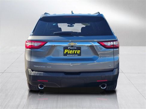 Used 2021 Chevrolet Traverse LT image 5