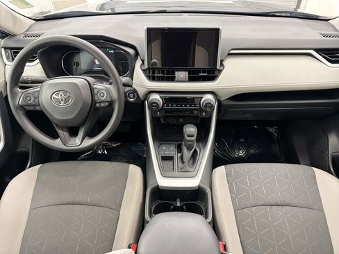 Used 2025 Toyota RAV4 XLE w/ Convenience Package FWD image 14
