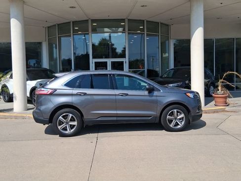Certified 2023 Ford Edge SEL w/ Convenience Package AWD/4WD image 2