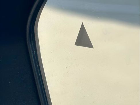 New 2026 Nissan Kicks SR image 24