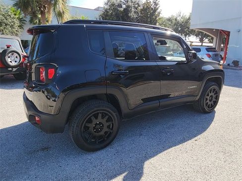 Used 2020 Jeep Renegade Latitude w/ Cold Weather Group image 20
