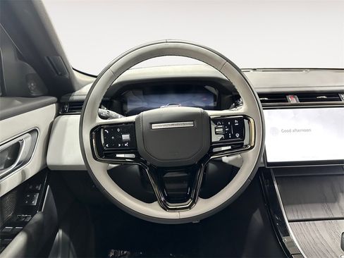 New 2026 Land Rover Range Rover Velar Dynamic SE image 12