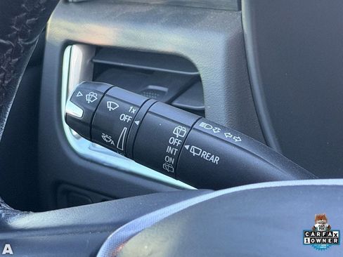 Used 2021 GMC Yukon SLT w/ SLT Premium Package AWD/4WD image 10