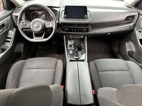 Used 2024 Nissan Rogue S image 17