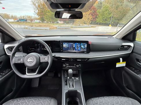 Used 2026 Nissan Kicks SV w/ SV Premium Package AWD/4WD image 15