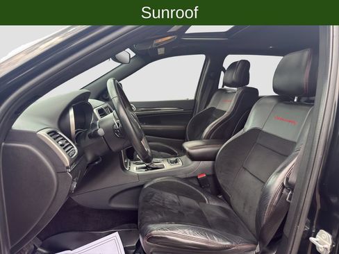 Used 2018 Jeep Grand Cherokee Trailhawk AWD/4WD image 9