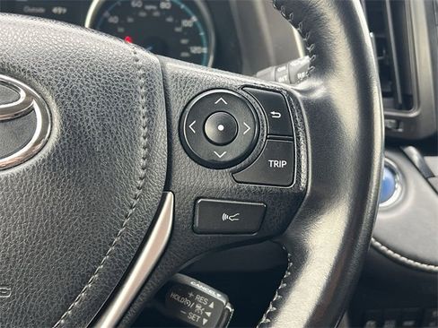 Used 2016 Toyota RAV4 Limited w/ Advanced Technology Package image 21