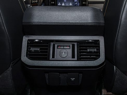 Used 2023 Ford F250 Platinum AWD/4WD image 15