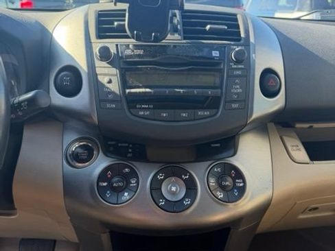 Used 2011 Toyota RAV4 Limited w/ Limited Extra Value Pkg AWD/4WD image 10
