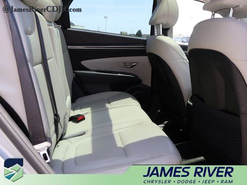 Used 2022 Hyundai Tucson Limited w/ Cargo Package FWD image 12