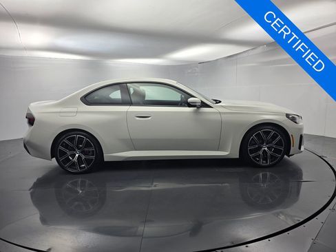 Certified 2024 BMW 230i Coupe w/ Convenience Package RWD image 3