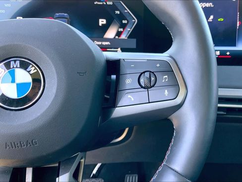 Used 2025 BMW iX M60 image 22