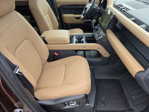 Used 2026 Land Rover Defender 130 S AWD/4WD image 3