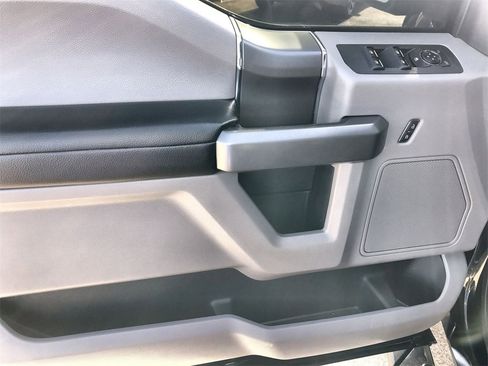 Used 2019 Ford F150 XLT w/ Equipment Group 302A Luxury image 13