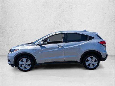 Used 2019 Honda HR-V EX image 9