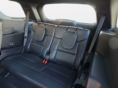 Used 2025 Ford Explorer ST w/ Sun And Sound Package AWD/4WD image 22