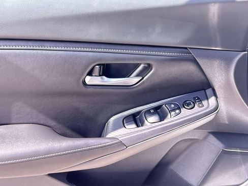 Certified 2023 Nissan Sentra SV w/ Trunk Package FWD image 15