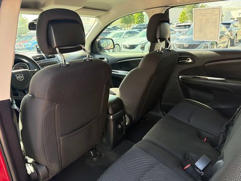 Used 2020 Dodge Journey SE FWD image 37