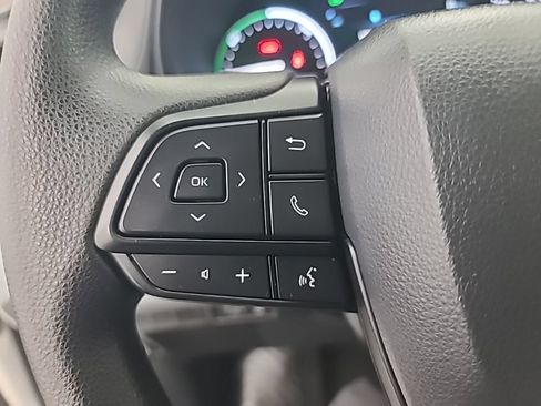 Used 2026 Toyota Sienna LE FWD image 32