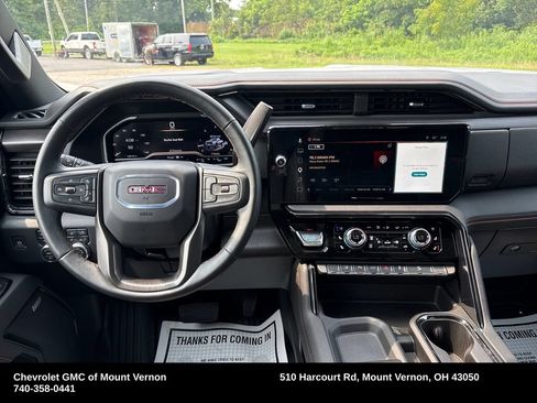 Used 2025 GMC Sierra 2500 AT4 w/ Technology Package AWD/4WD image 17