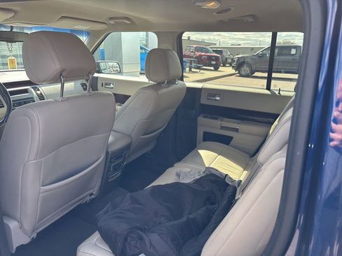 Used 2011 Ford Flex SEL w/ Rapid Spec Order Code FWD image 5