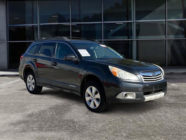 Used 2011 Subaru Outback 3.6R Limited AWD/4WD image 2