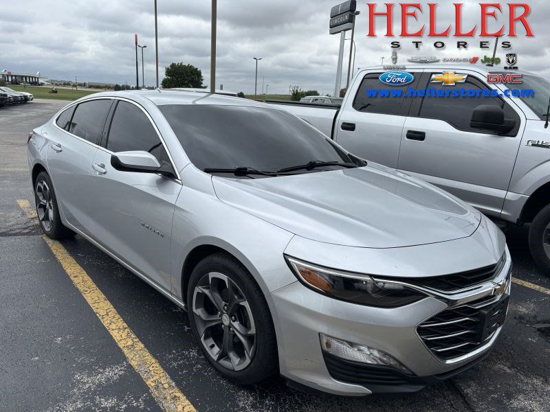 Used 2022 Chevrolet Malibu LT FWD image 1