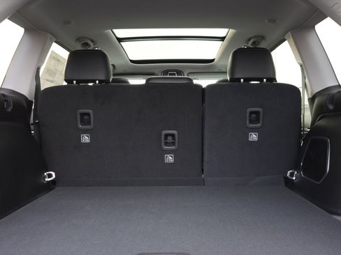 New 2023 Jeep Grand Cherokee 4WD 4xe image 9