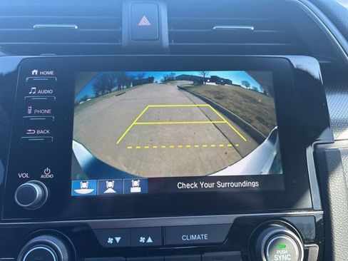 Used 2019 Honda Civic EX image 18