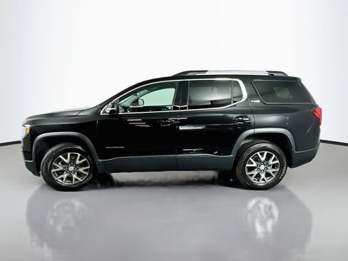 Used 2023 GMC Acadia SLE w/ Driver Convenience Package FWD image 4