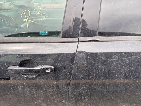 Used 2016 Ford Explorer XLT w/ Equipment Group 202A image 15